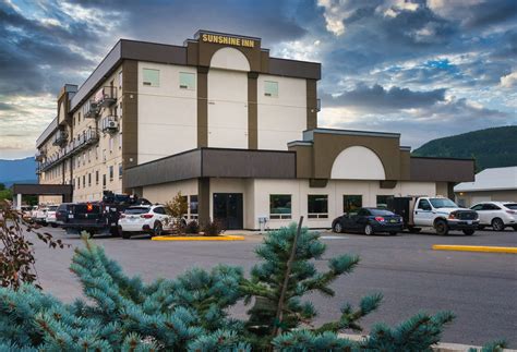 SUNSHINE INN .